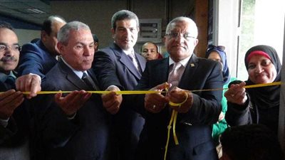 رئيس جامعة المنيا يفتتح وحدتى العناية المركزة والسكر بمستشفى النساء