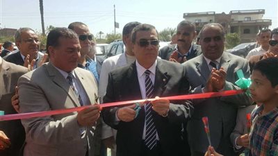 محافظ الفيوم يفتتح عدداً من المشروعات الخدمية بمركز أبشواي