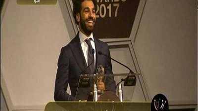 محمد صلاح يفوز بجائزة أفضل لاعب عربي