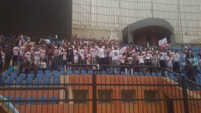 جماهير الزمالك تؤازر اللاعبين قبل مواجهة ولايتا ديتشا الإثيوبي