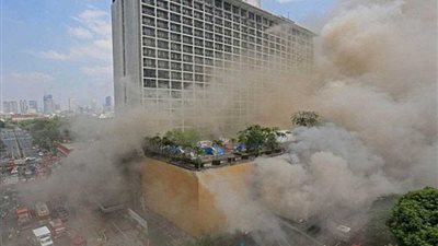 مقتل 5 وإصابة 24 في حريق بفندق بـ