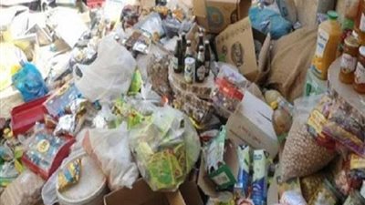 ضبط 26 طن سلع غذائية مجهولة المصدر بالمنيا