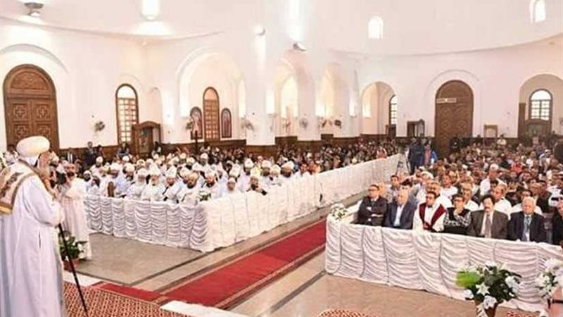 تواضروس يقيم قداس