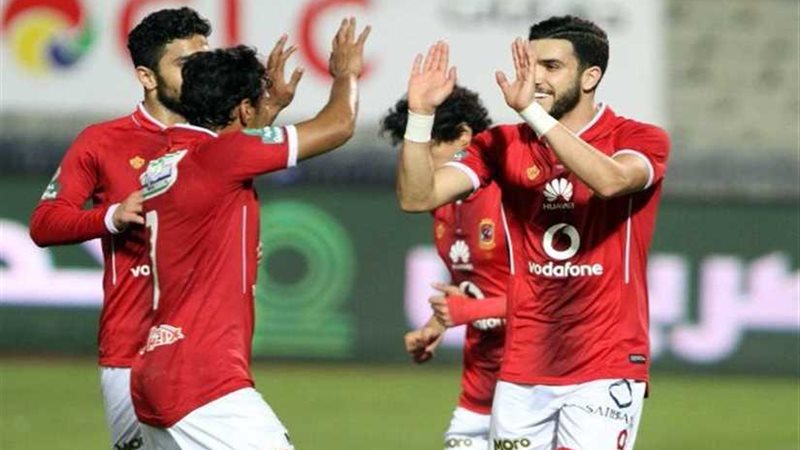 الأهلي يهزم مونانا