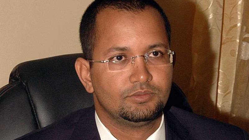 وزير موريتاني يشيد