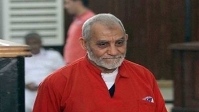 بدء مرافعة الدفاع في محاكمة بديع و738 متهما بـ