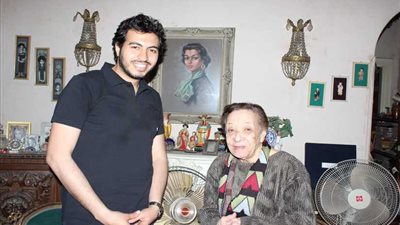 عميدة صحفيي روزاليوسف تتحدث في يوم عزائها