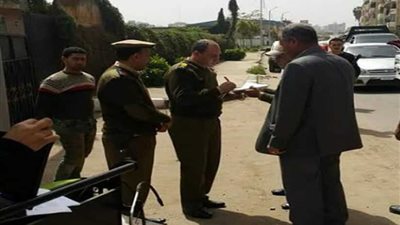 بيئة المنصورة تفحص 50 سيارة