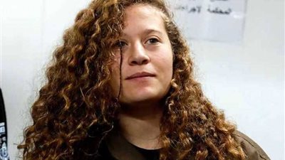 صفقة مع فريق الدفاع عن عهد التميمي تقضي بحبسها 8 أشهر