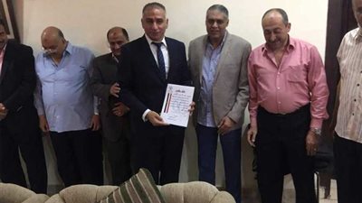 مدير أمن سوهاج يكرم النقيب عزت سليمان