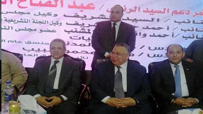 نواب اخميم ينظمون مؤتمرا حاشدا تأييدا السيسي