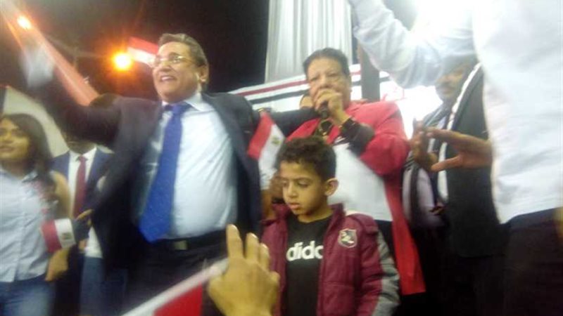 عبدالرحيم علي: وقوف