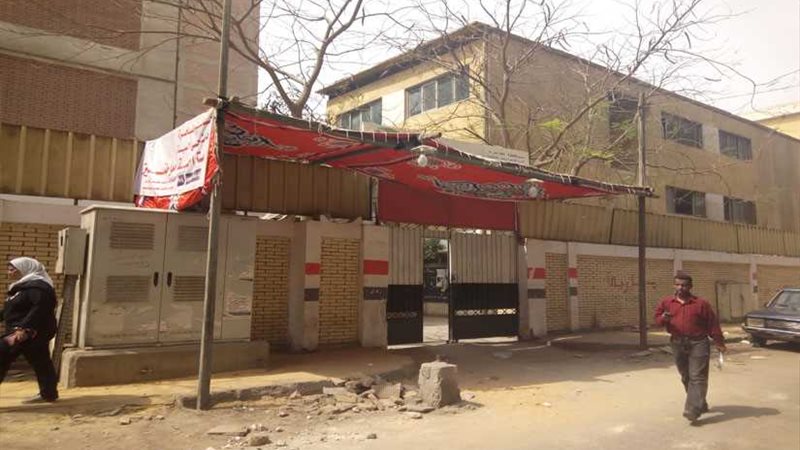 القاهرة تستعد بمظلات