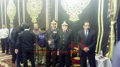 مديرية أمن الإسكندرية تقيم سرادق عزاء لشهيدي الانفجار (صور)