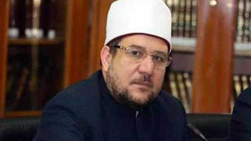 وزير الأوقاف يلبي