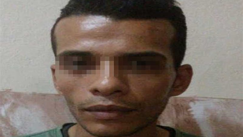 عاطل يخطف حقيبة موظفة