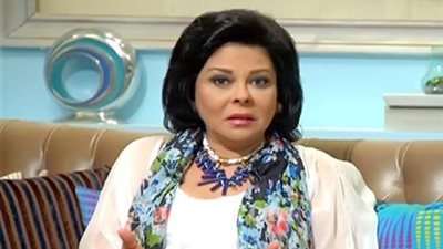 تأجيل دعوى مطالبة إسعاد يونس للتليفزيون بـ190 ألف دولار لجلسة 16 أكتوبر