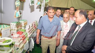 بالصور..محافظ البحيرة يفتتح معرض أهلا رمضان للسلع الغذائية بدمنهور‎
