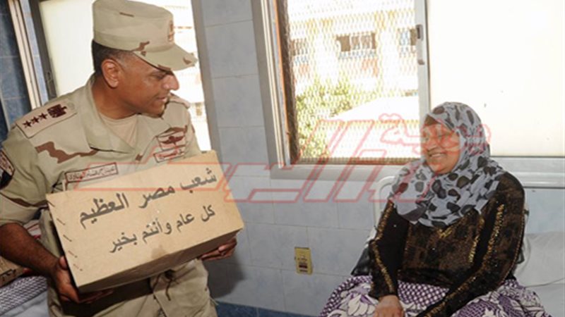 القوات المسلحة توزع