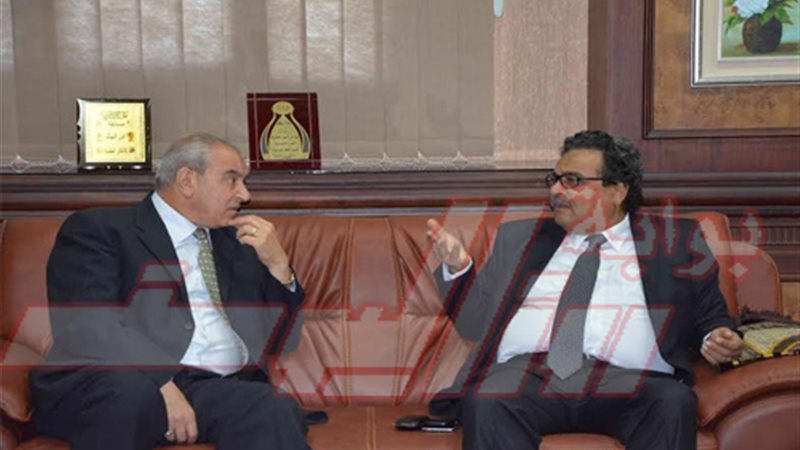 محافظ المنيا يستقبل