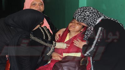 بكاء وإغماء عقب امتحان الفيزياء للثانوية العامة