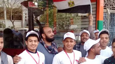 الأهالي يتوافدون على اللجان الانتخابية في بلد صديق المنشاوي