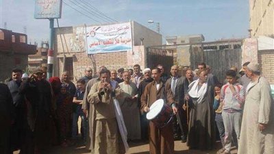 مزمار بلدي أمام إحدى لجان ميت غمر