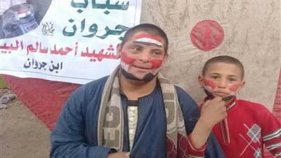 الإعاقة لم تمنعه من حث المواطنين على المشاركة والتصويت