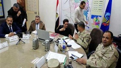 محافظ البحيرة تتابع الانتخابات من داخل غرفة العمليات