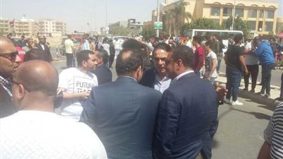 أيمن أبو العلا بين صفوف الناخبين للتحفيز على المشاركة