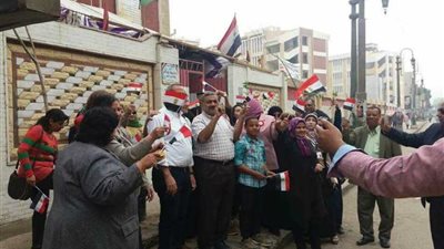 المنياوية يقبلون بكثافة على اللجان الانتخابية