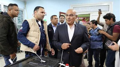 شفيق أثناء التصويت: المشاركة 