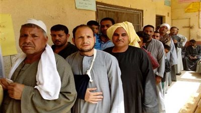 إقبال الناخبين على التصويت مع الساعات الأولى لفتح اللجان بالمنيا