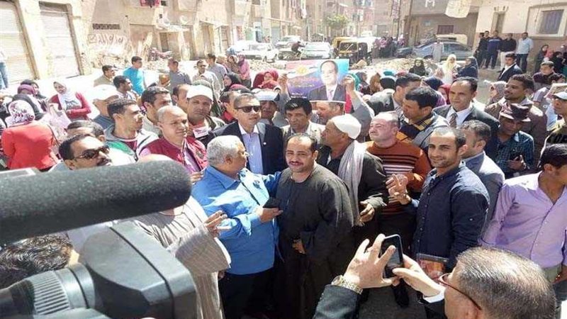 مواطنو كفر صقر يواصلون