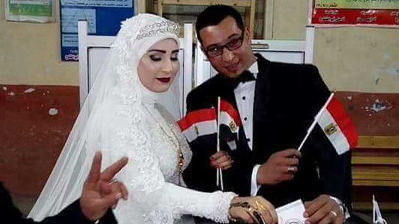 عروسان يدليان يشاركان