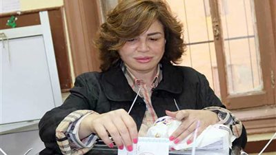 الفنانون يواصلون الإدلاء بأصواتهم في انتخابات الرئاسة