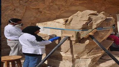 بدء ترميم وصيانة مقبرة 