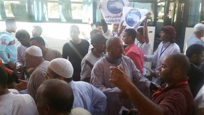 تزاحم أمام اللجان بالإسكندرية قبل الانتهاء التصويت بنصف ساعة