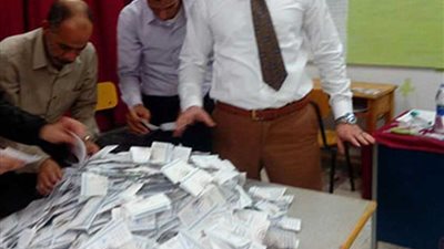 45673 صوتا للسيسي و2093 لموسى بلجان قسم ثان أسيوط