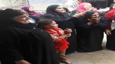 زفة بلدي لنساء المنوفية أثناء توجههن للجان الانتخاب..(فيديو)