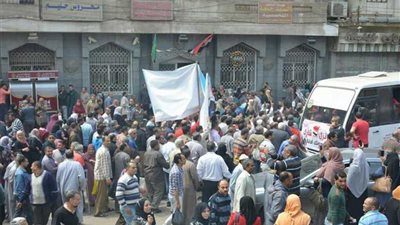 بالصور: مسيرة شعبية لعمال غزل المحلة