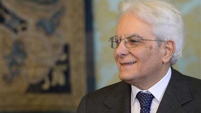 الرئيس الإيطالي يناقش مع الأحزاب تشكيل الحكومة