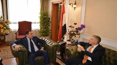 وزير قطاع الأعمال يبحث مع سفير ألمانيا بالقاهرة فرص التعاون المشترك