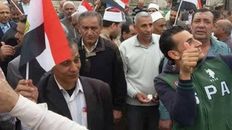 مسيرة حاشدة لأهالى