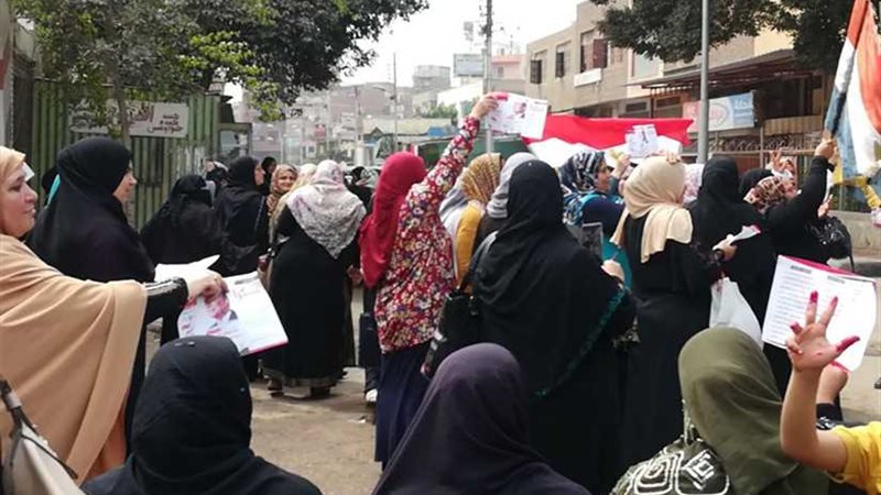 سيدات سمنود يحتشدن