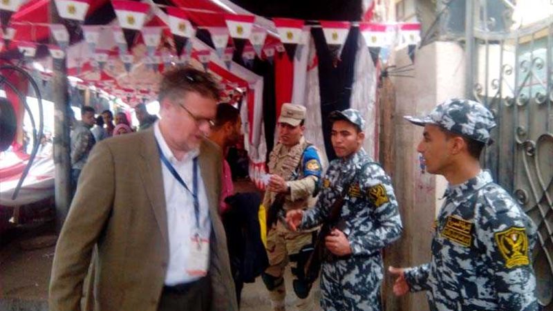 وفد أمريكي يصل لجنة