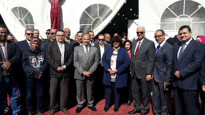 200 ألف كتاب متنوع