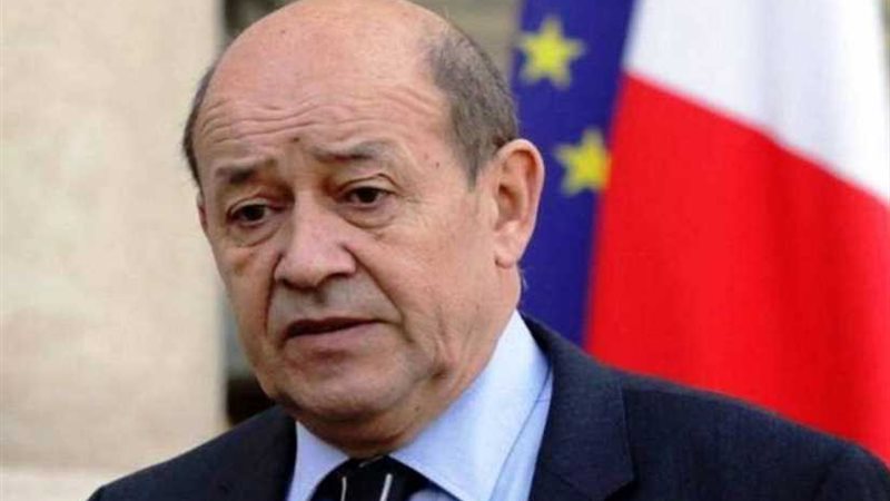 باريس : موسكو طردت