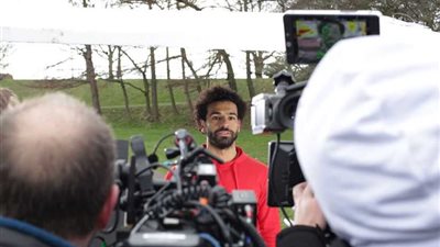محمد صلاح ينشر كواليس تصوير حملة 