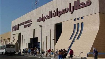 جمارك مطار أسوان تحبط محاولتي تهريب مكملات غذائية وأدوات تجميل